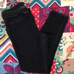 Hollister jeans size 9s